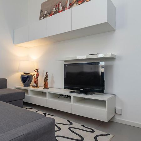 Cosy 1 Bed Flat With Terrace Apartment มิลาน ภายนอก รูปภาพ