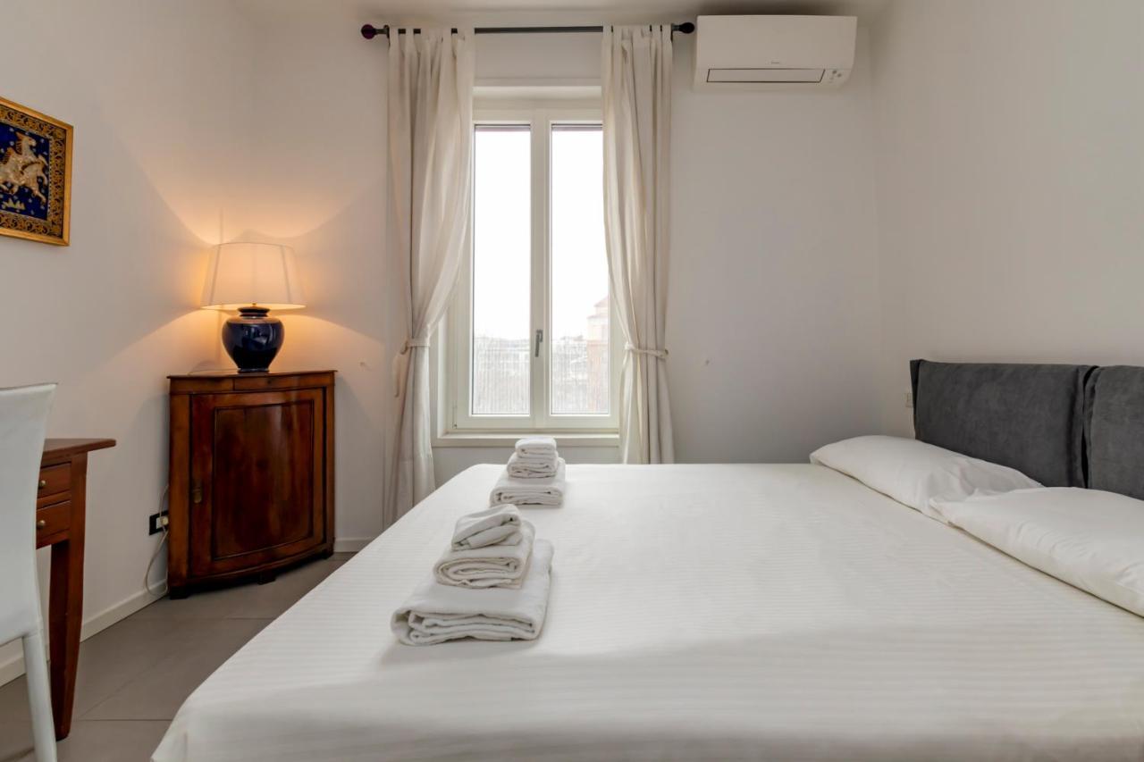 Cosy 1 Bed Flat With Terrace Apartment มิลาน ภายนอก รูปภาพ