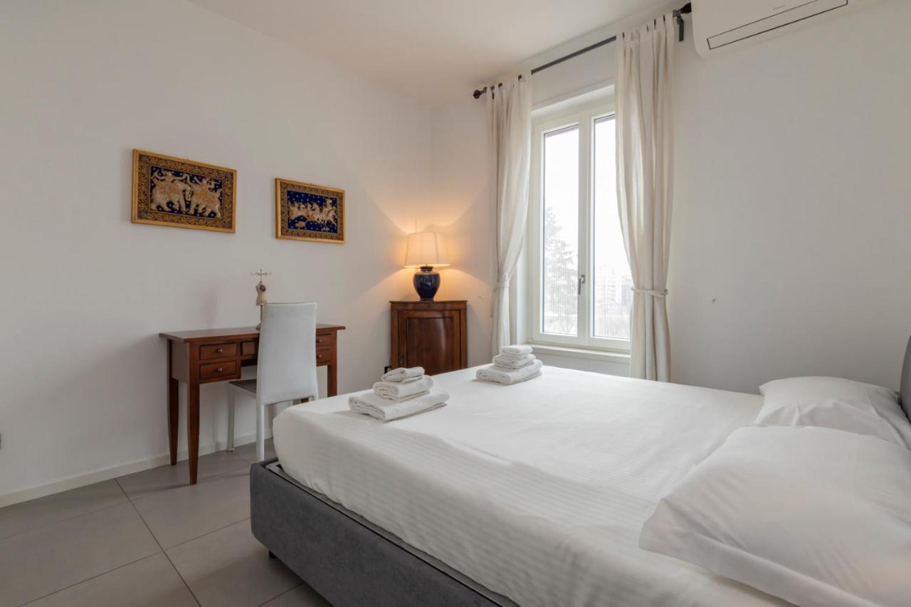 Cosy 1 Bed Flat With Terrace Apartment มิลาน ภายนอก รูปภาพ